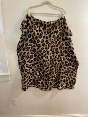 Zara Leopard Print Women's scarf- Tan & Black
